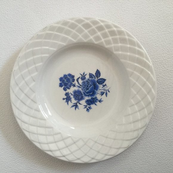 Enoch Wedgewood Tunstall England Blue Rose Ironstone lot of 3 plates & 1 cup - Picture 8 of 11
